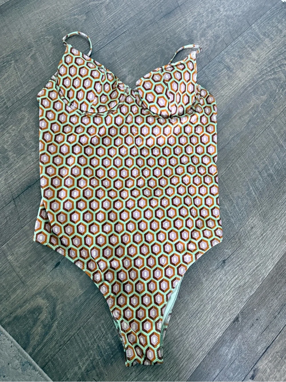 l*space & Zara Swim Bundle Medium Bikini One-Piece Vacation Beach Set